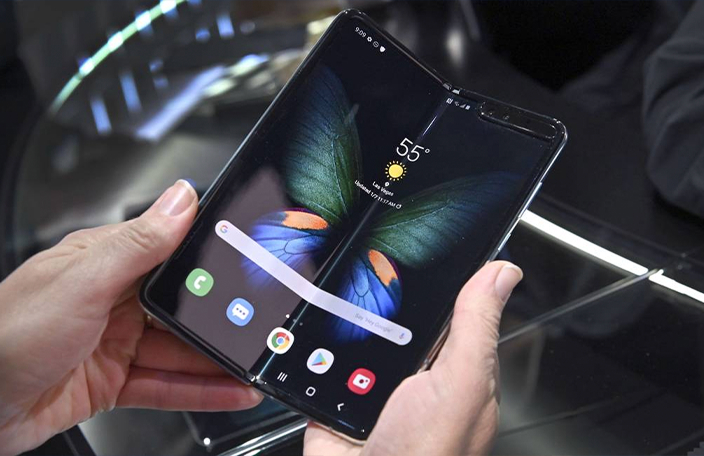 Como é dentro de um smartphone dobrável?